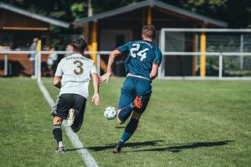 利物浦2-0收官！雅凯锁主力+加克波复苏，琼斯离队有迹可循｜中欧体育官方网站（配图示意）